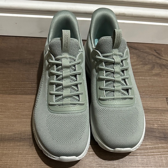 Skechers Bobs Hands Free Slip-Ins Arc Waves Womens Slip-On Walking Shoes - Picture 2 of 6